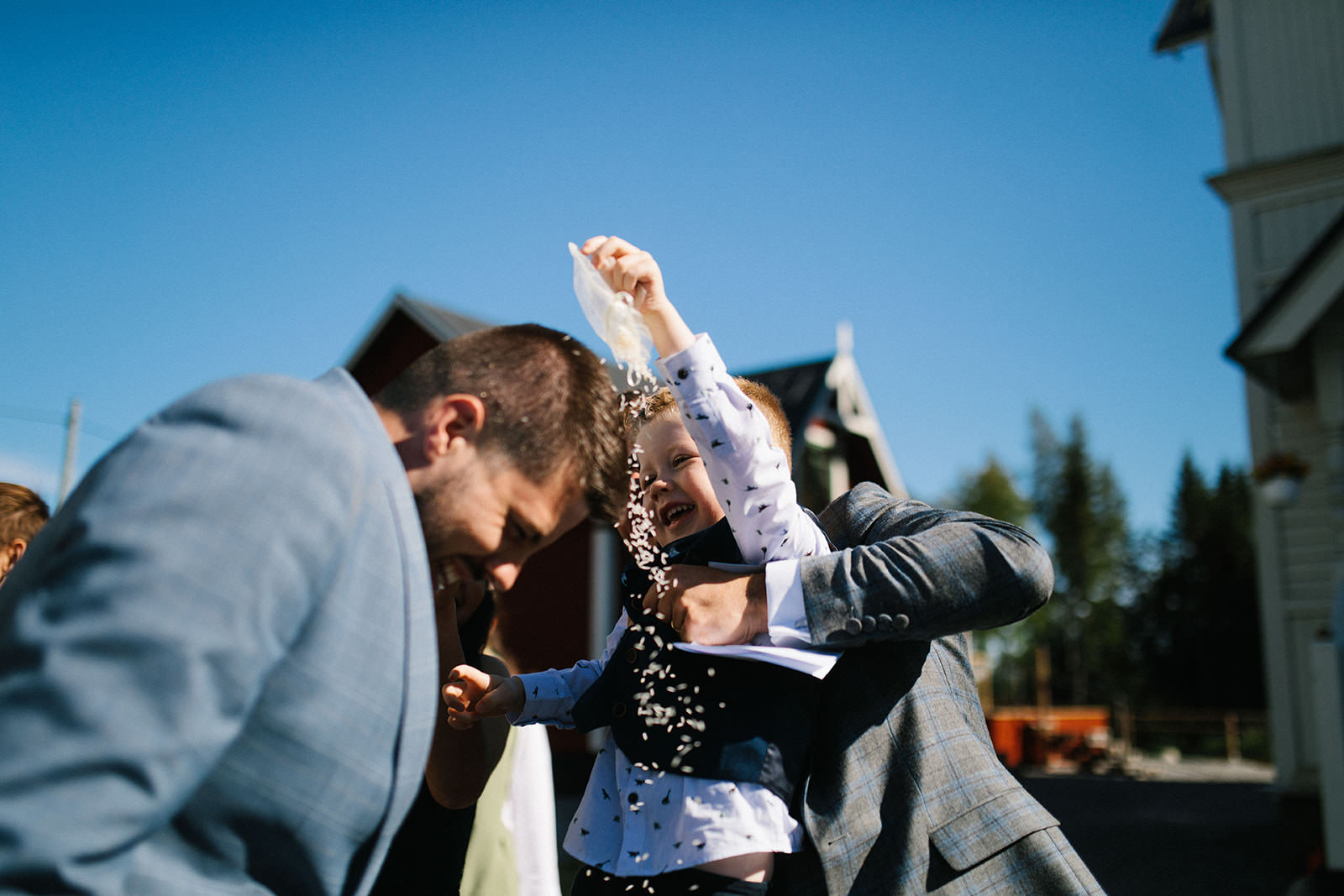 Ben-and-Elsa-12 Sweden lake side wedding // Ben and Elsa